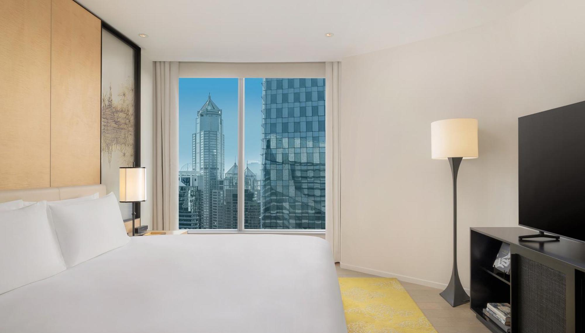 Diplomat Suite